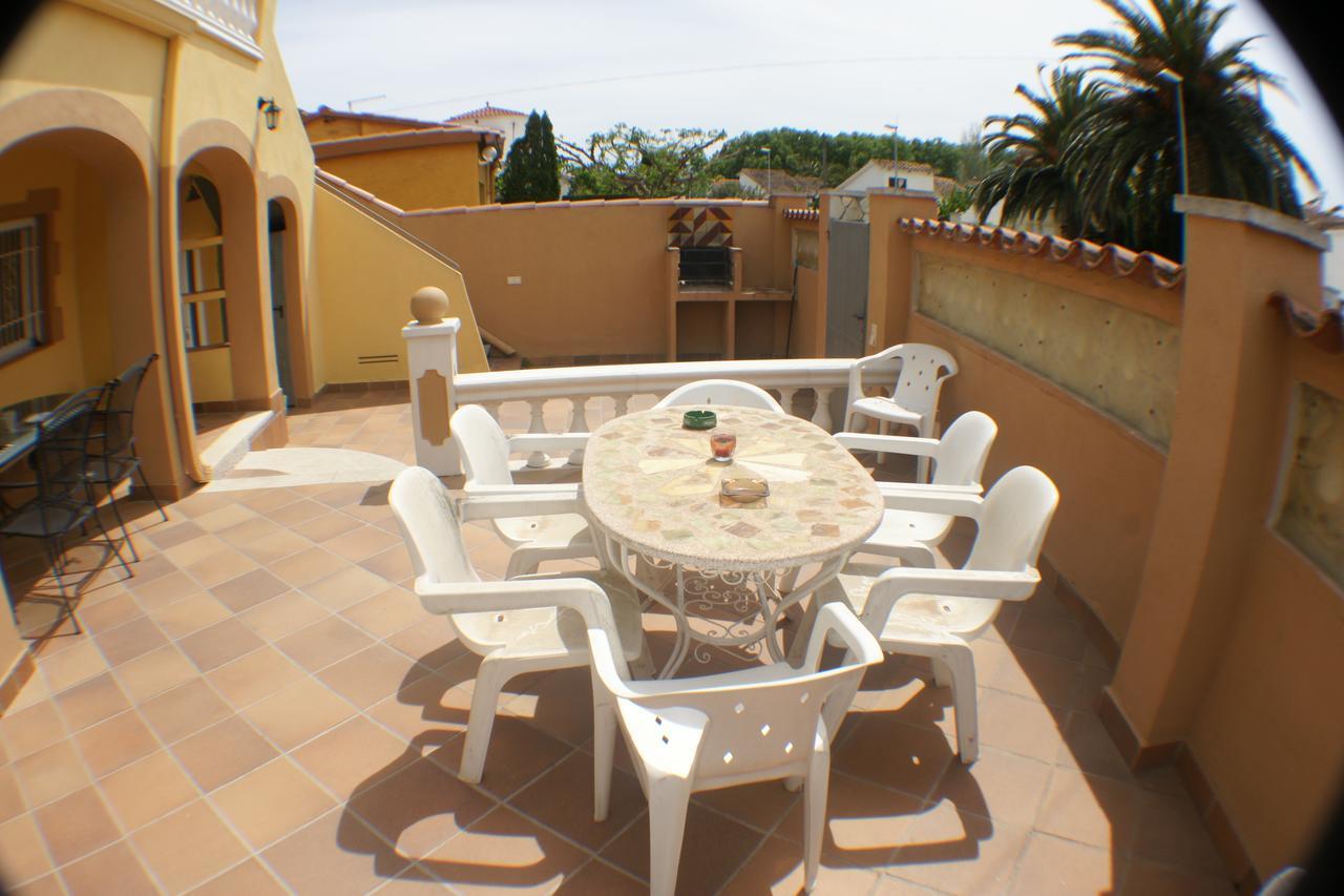 Goldhome - Carlit - Casa 9 Habitaciones, Piscina Privada, Sala De Juegos เอมปูเรียบราบา ภายนอก รูปภาพ