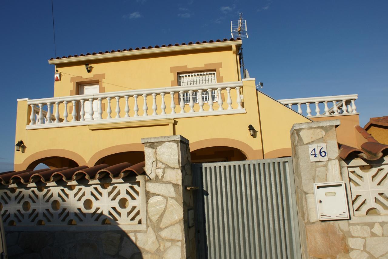 Goldhome - Carlit - Casa 9 Habitaciones, Piscina Privada, Sala De Juegos เอมปูเรียบราบา ภายนอก รูปภาพ
