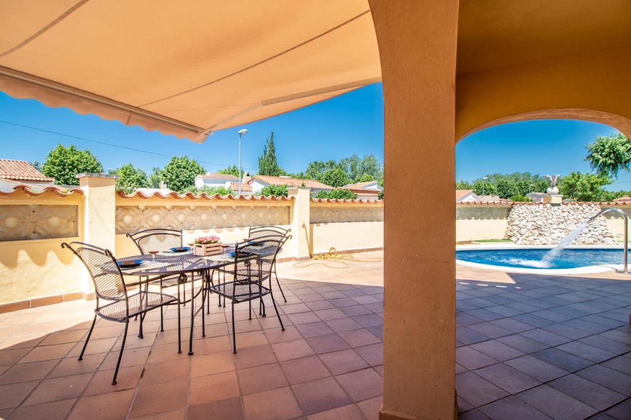 Goldhome - Carlit - Casa 9 Habitaciones, Piscina Privada, Sala De Juegos เอมปูเรียบราบา ภายนอก รูปภาพ